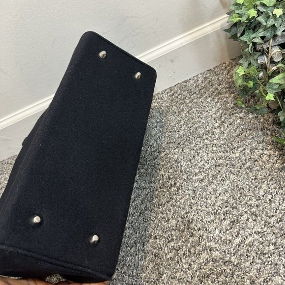 My Flat in London Black Tote Bag with Silver Bee Design - Picture 7 of 9